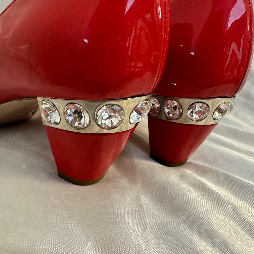 Miu Miu red patent leather heel pumps with crystal embellishments on the heels - Picture 8 of 12